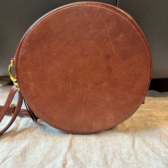 Brown leather round handbag, ladies 9 inch diameter - Picture 2 of 9